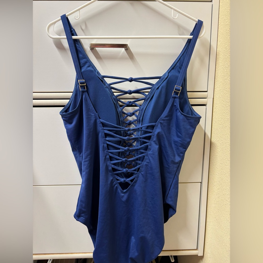 Lilly Pulitzer bathing suit - Picture 2 of 2